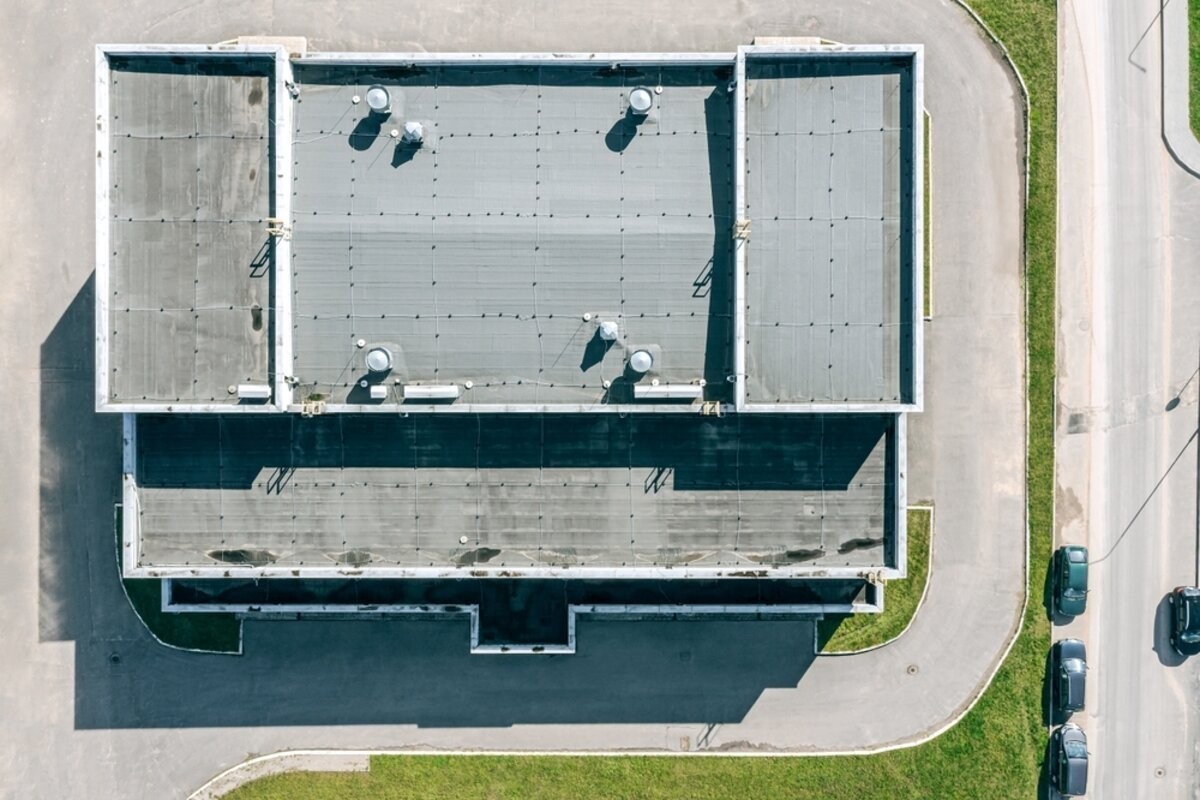 How Long Does a Flat Roof Typically Last in Ohio