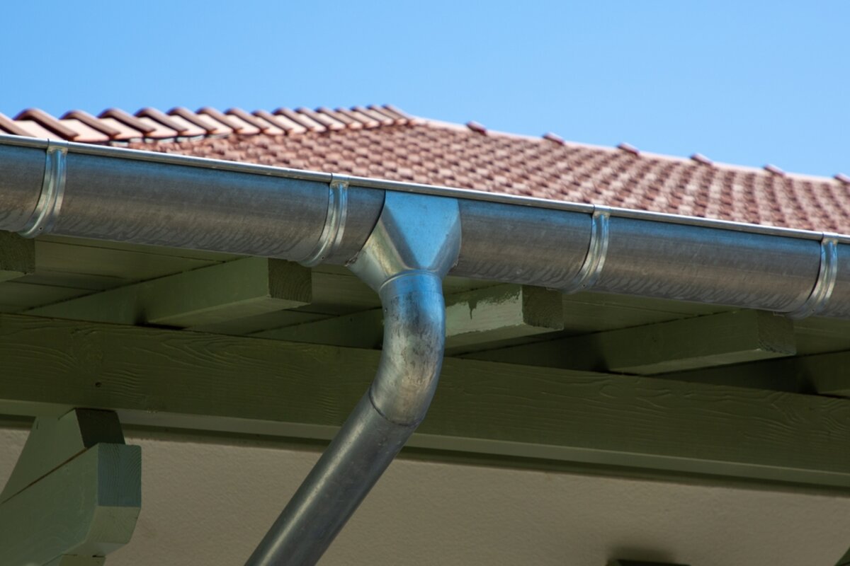 Steel vs. Vinyl vs. Aluminum Gutter Guards